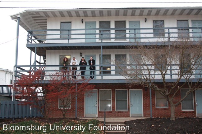 Building Photo - 100 S Penn St