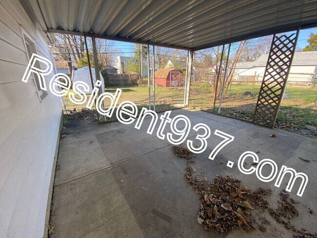 Building Photo - 3 Bed 1 bath