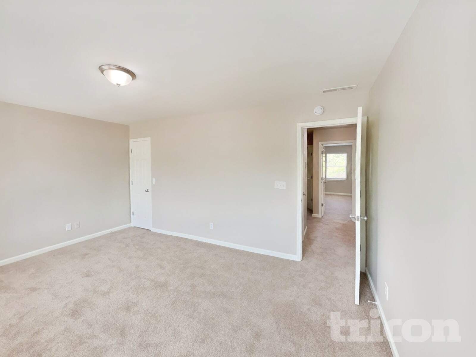 Building Photo - 1104 Braemar Highland Dr
