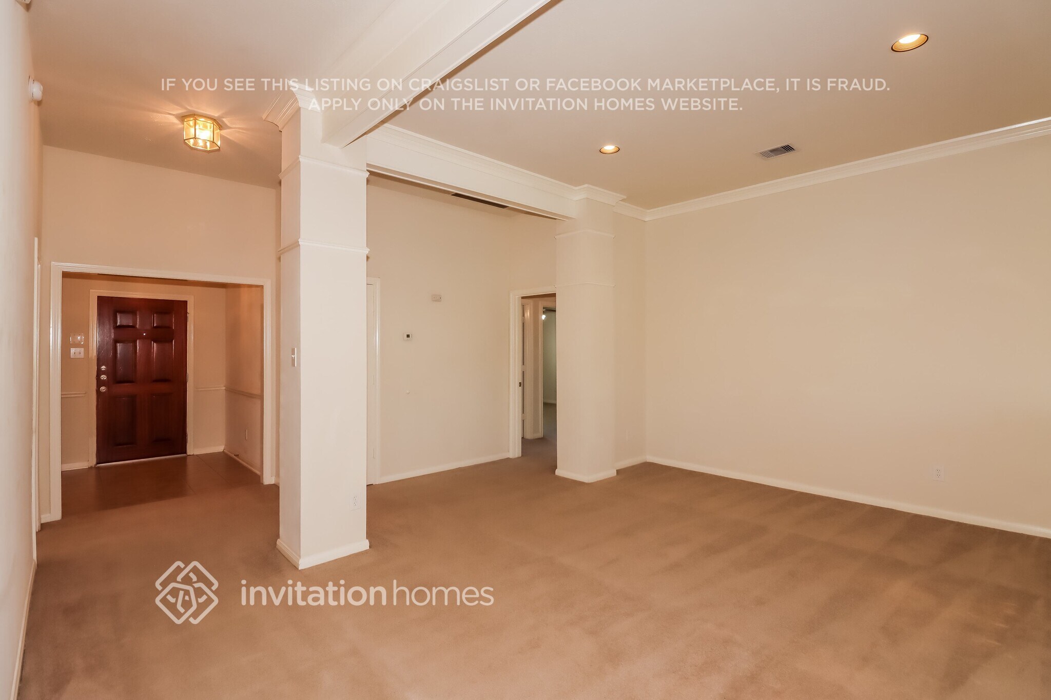 Building Photo - 383 Hyland Ln