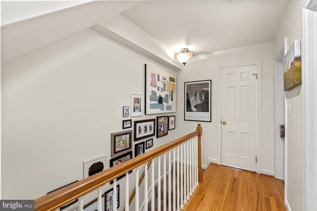 Building Photo - 919 S Lee St