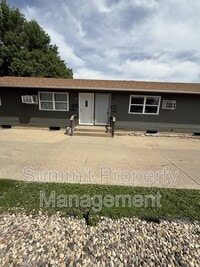 Building Photo - 3303 S Holly Ave