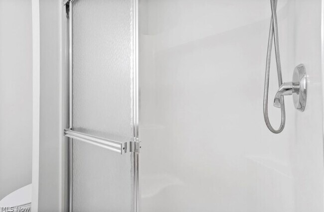 Building Photo - 14929 Lenox Dr