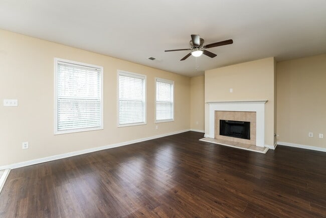 Building Photo - 919 Garden Meadows Ct