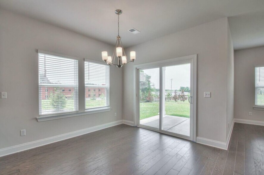 Building Photo - 1095 Holland Ridge Way