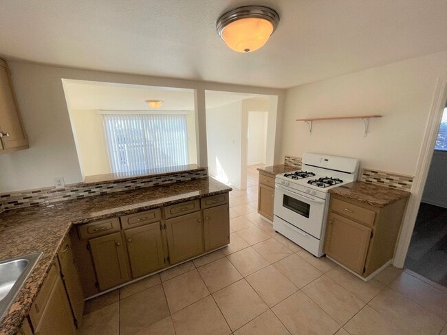 Building Photo - Downtown Home with Large Deck and OCEAN VIEWS!