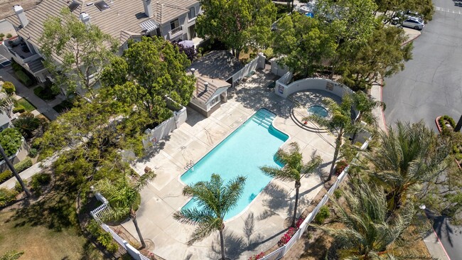 Building Photo - **7543 W Liberty Pkway #655 Fontana** Beau...