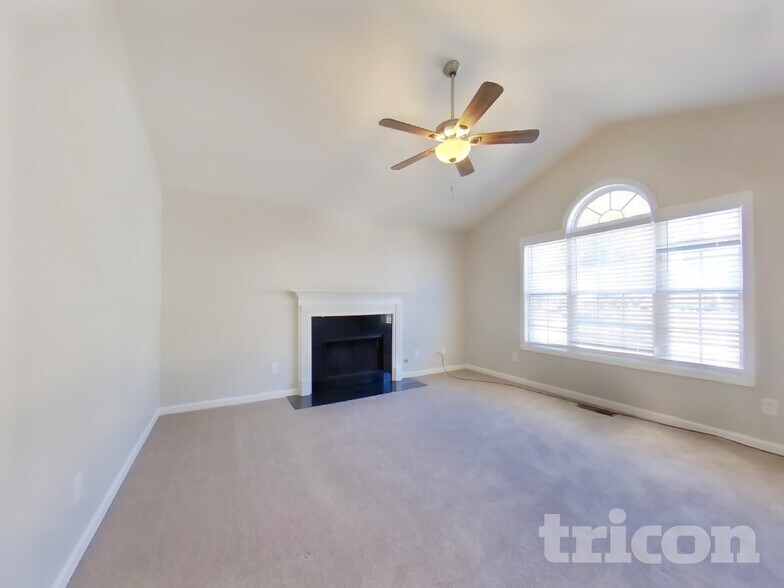 Building Photo - 162 Whetstone Way