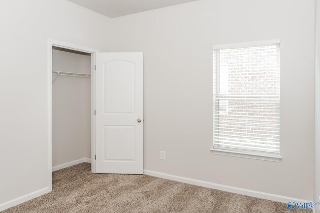 Building Photo - 14853 Norfleet Dr