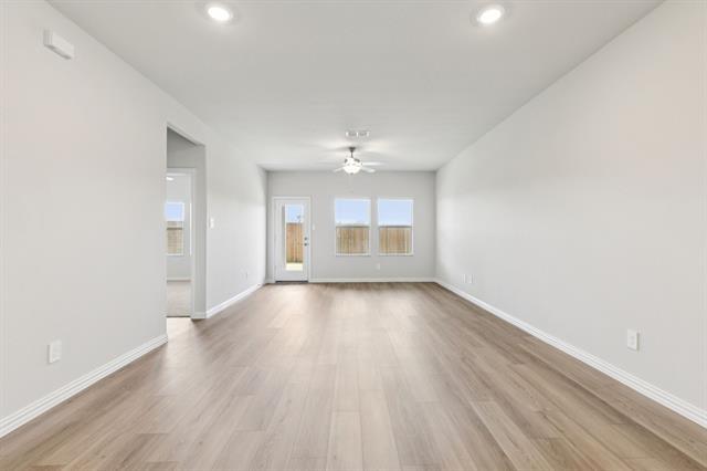 Building Photo - 115 Greenbriar Dr