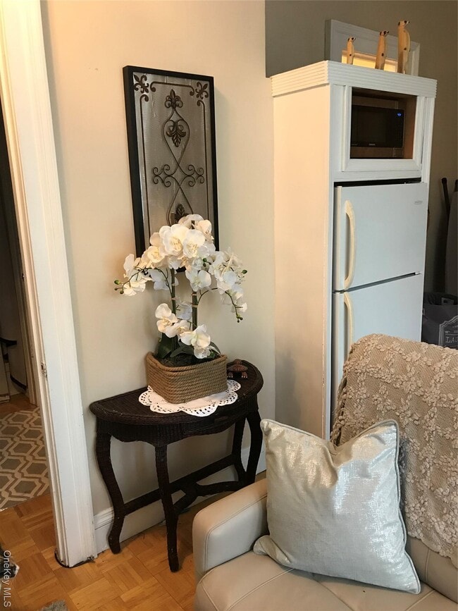 Building Photo - 36 South St