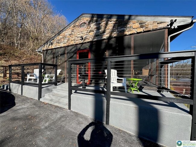 Building Photo - 312 Lehigh Dr