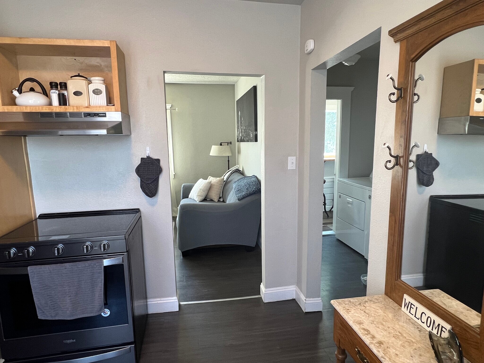 Building Photo - 1812 S L St