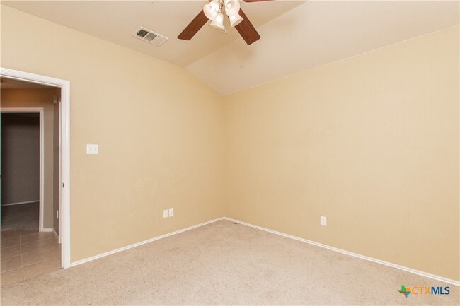 Building Photo - 409 Rowdy Dr