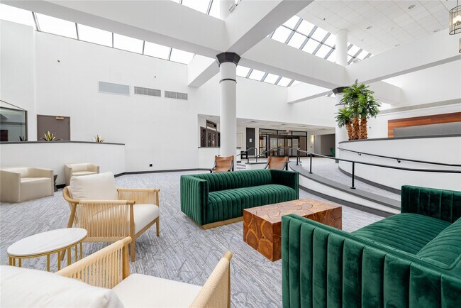 Building Photo - 14703 Park Row Blvd