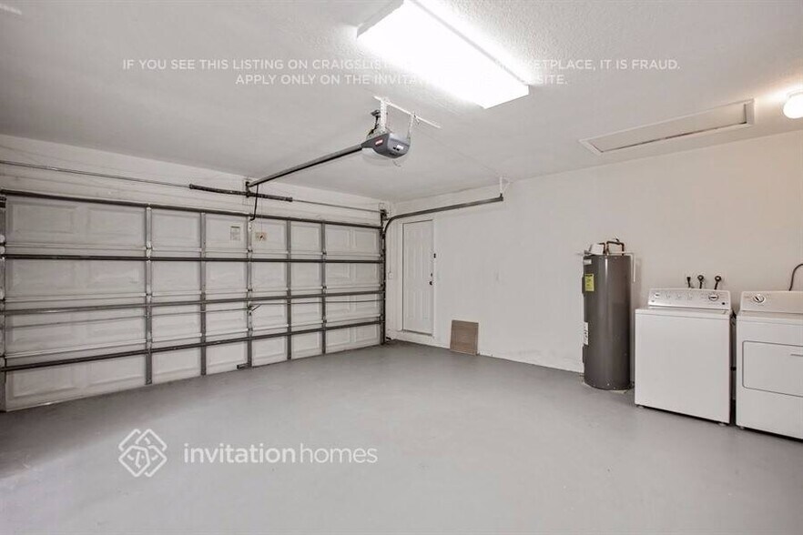 Building Photo - 19432 NW 62nd Ct