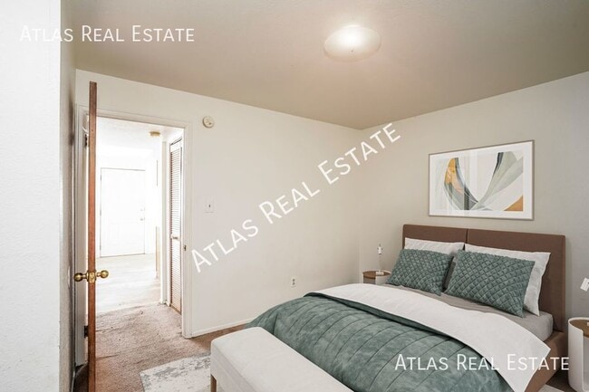 Building Photo - $500 DEPOSIT & MOVE IN SPECIAL