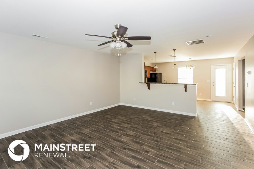 Building Photo - 1345 Haestad Ct