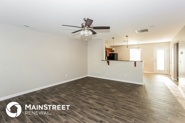 Building Photo - 1345 Haestad Ct