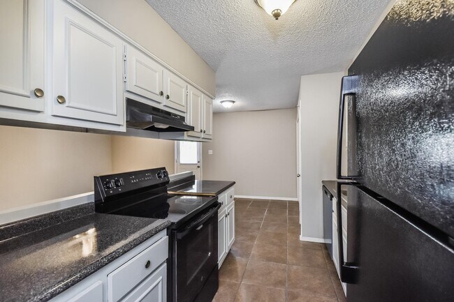 Building Photo - 3512 Chevron Cove