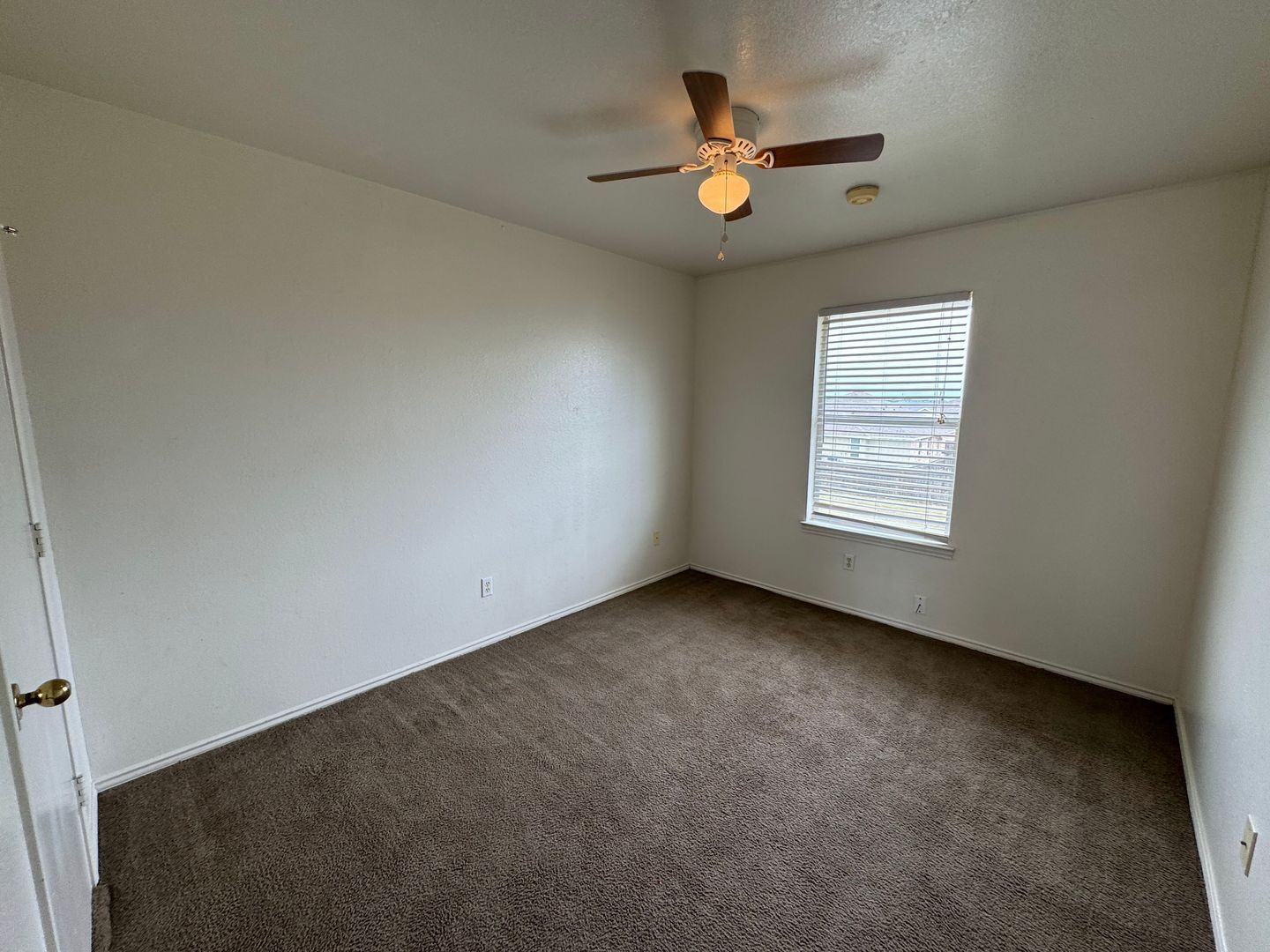Building Photo - 1109 Horizon Dr