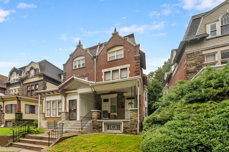 Building Photo - 127 E Durham St