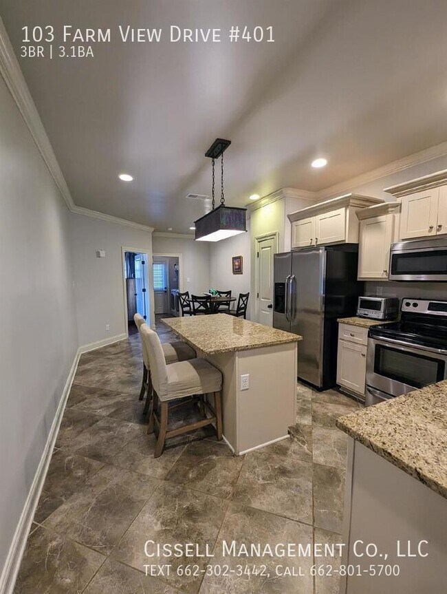 Building Photo - 103 Farm View Drive #401
