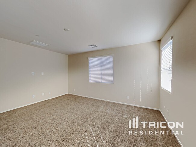 Building Photo - 2148 Del Aqua Ave