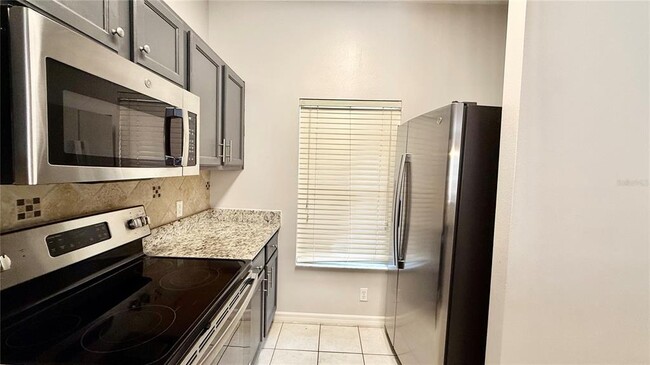 Building Photo - 8517 Bay Lilly Loop