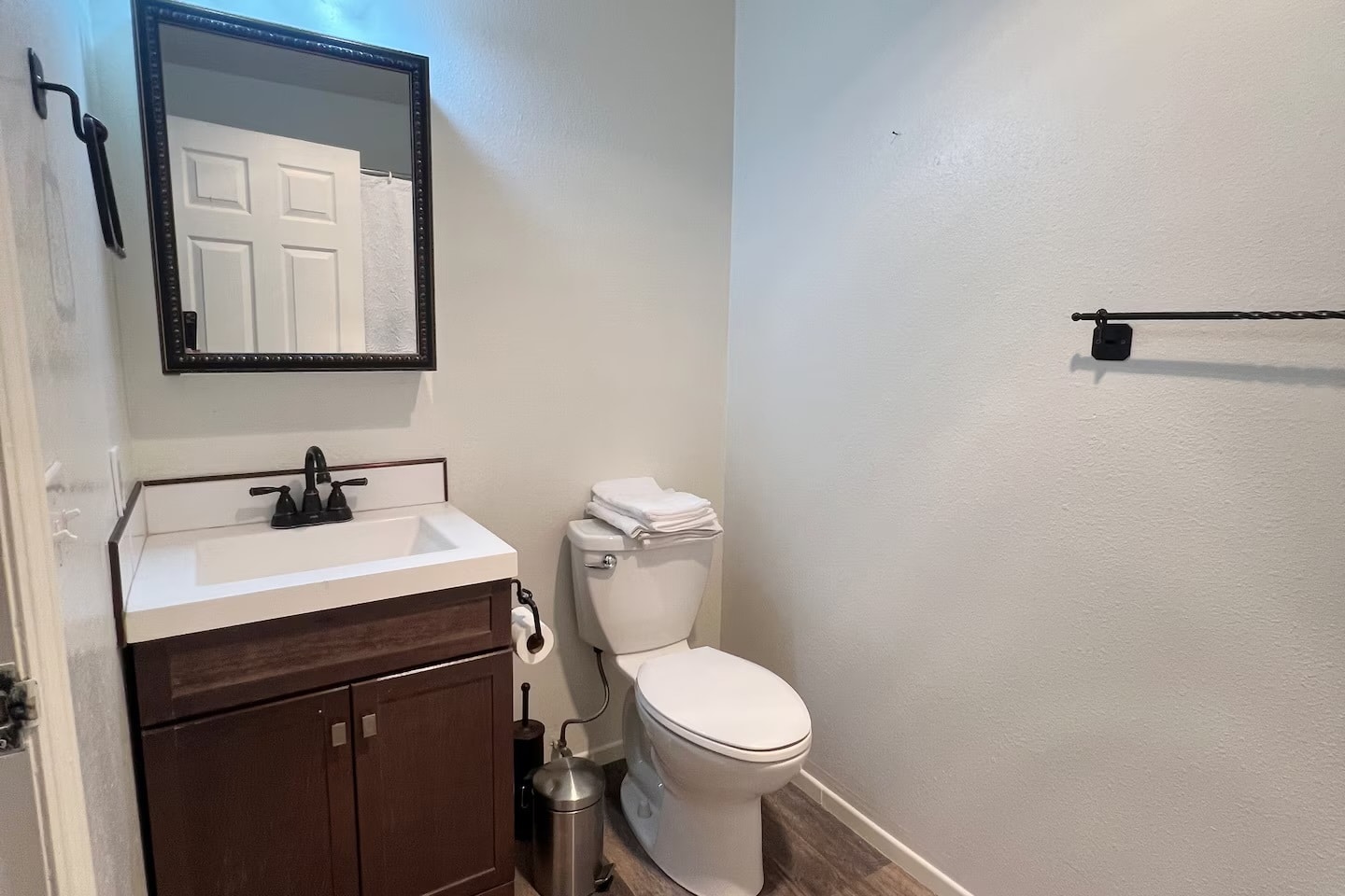 Second full bathroom. - 2411 Glacier Dr