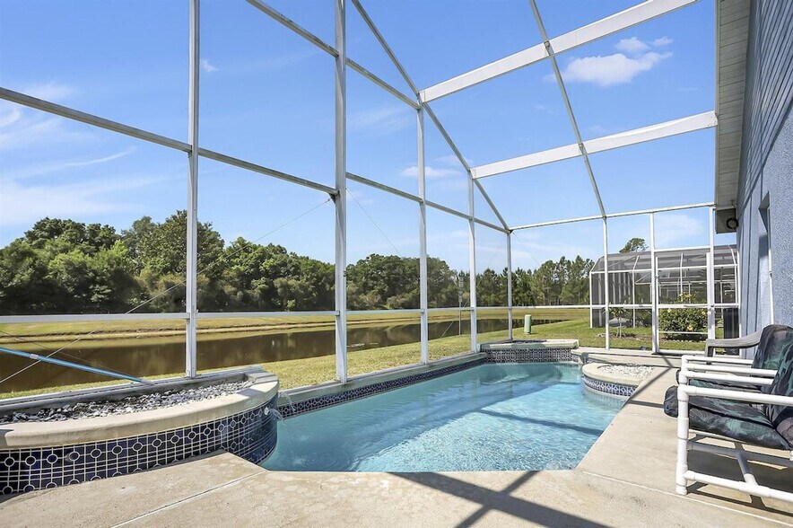 Building Photo - 4716 Windwood Dr