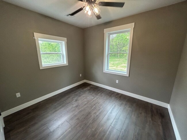 Building Photo - Italian Estates Property Management