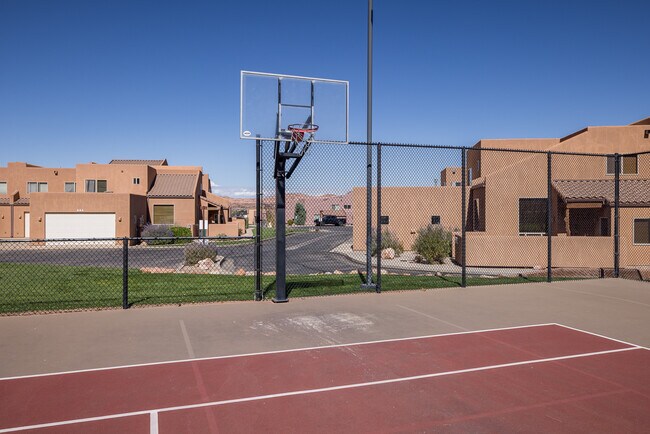 Building Photo - 3862 Desert Willow Cir