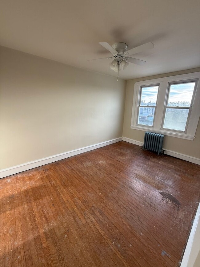 Building Photo - Cute 3 bedroom 1 bathroom in Lawncrest