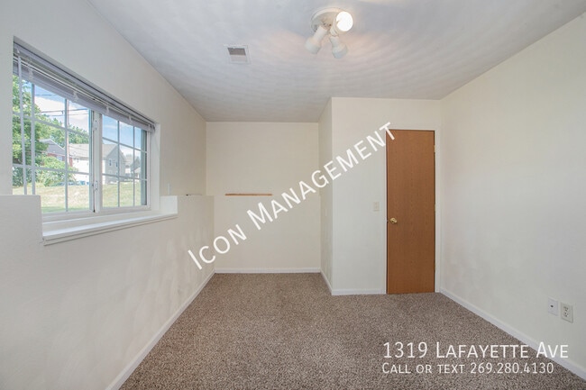 Building Photo - 1319 Lafayette Ave