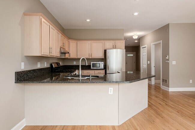 Kitchen - 1087 Michigan Ave