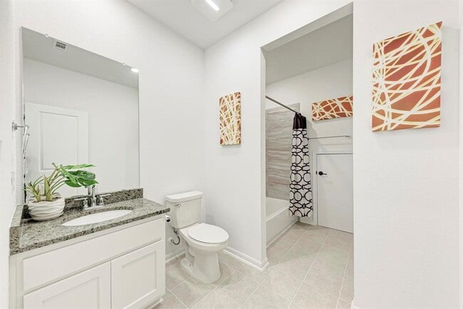 Building Photo - 5028 Olimpico Wy