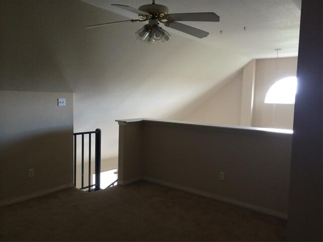 Building Photo - 3003 Whisper Oaks Ln