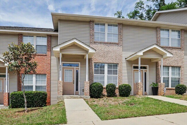 Building Photo - 2014 Midyette Rd