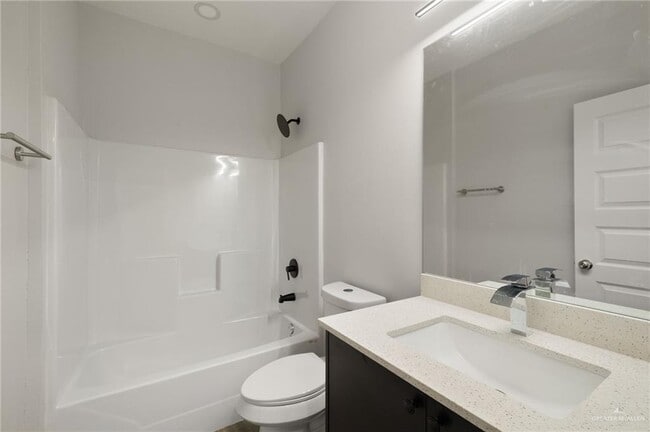 Building Photo - 4508 Larkspur Ave