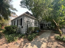 Building Photo - 815 19th St