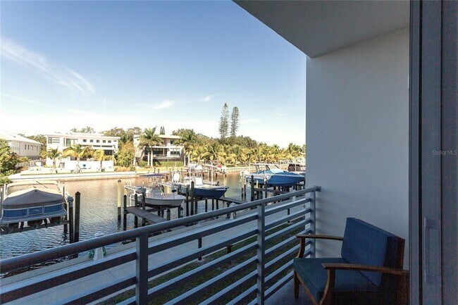 Building Photo - 1709 N Tamiami Trl