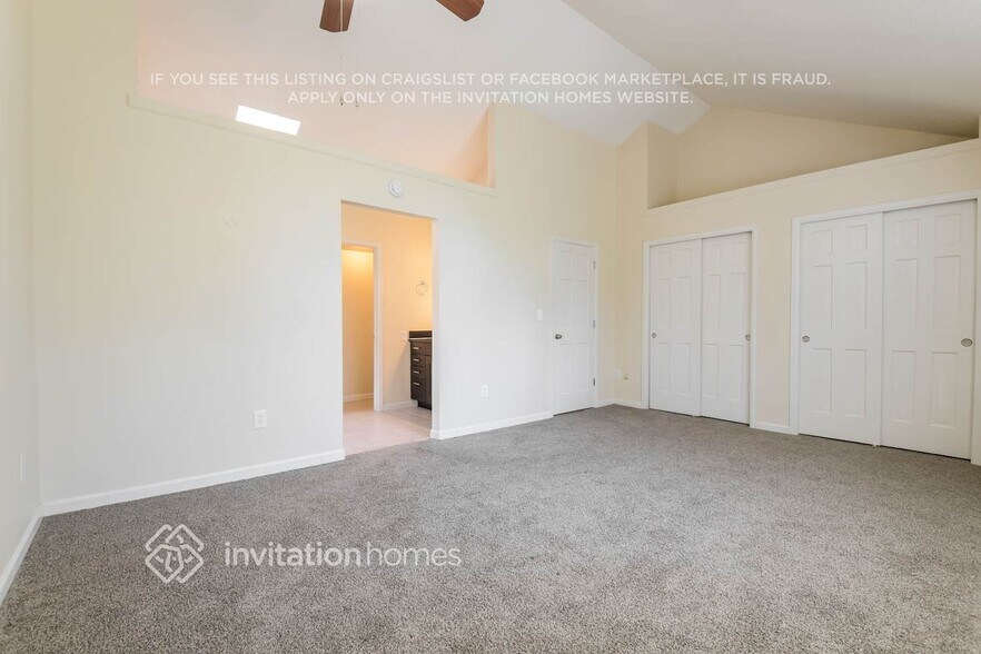 Building Photo - 12438 W 84th Dr