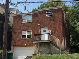 Building Photo - 1057 Winfield Ave