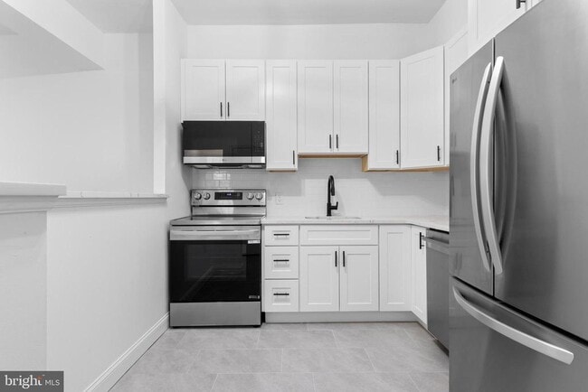 Building Photo - 4930 West Chester Pike