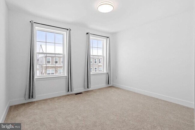 Building Photo - 137 ADA Hightower Ave