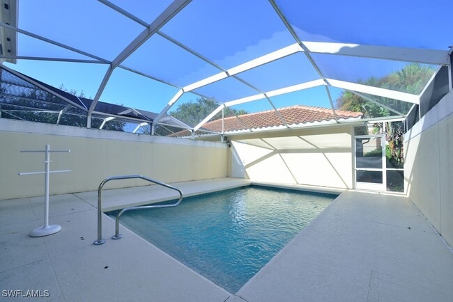 Building Photo - 6250 Towncenter Cir