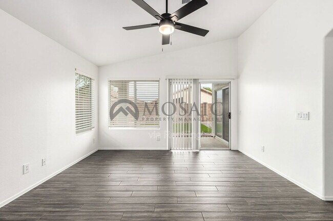 Building Photo - 3284 W Five Mile Peak Dr