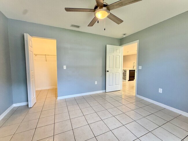 Building Photo - 2BR 2BA Updated Duplex in Sebastian Highlands