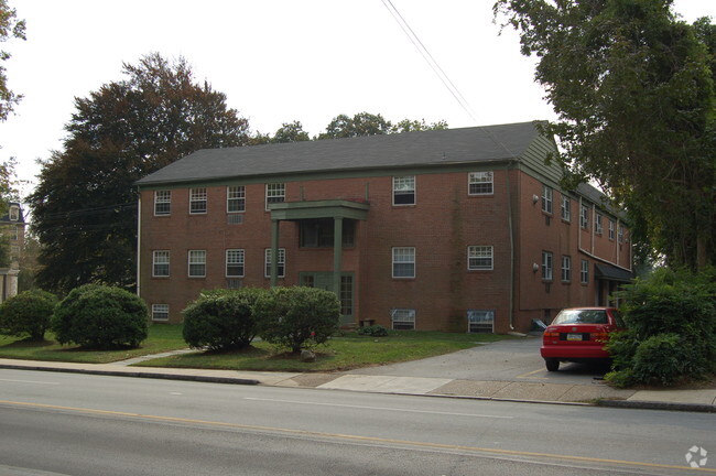 Primary Photo - 302 Montgomery Ave
